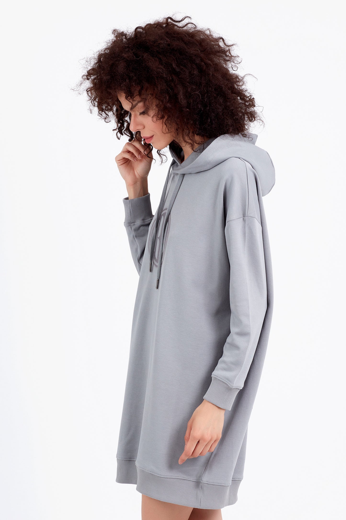 Solo | Kadın Gri Oversize R&h Nakış Detaylı Kapüşonlu Elbise Tunik (200-K-0054)