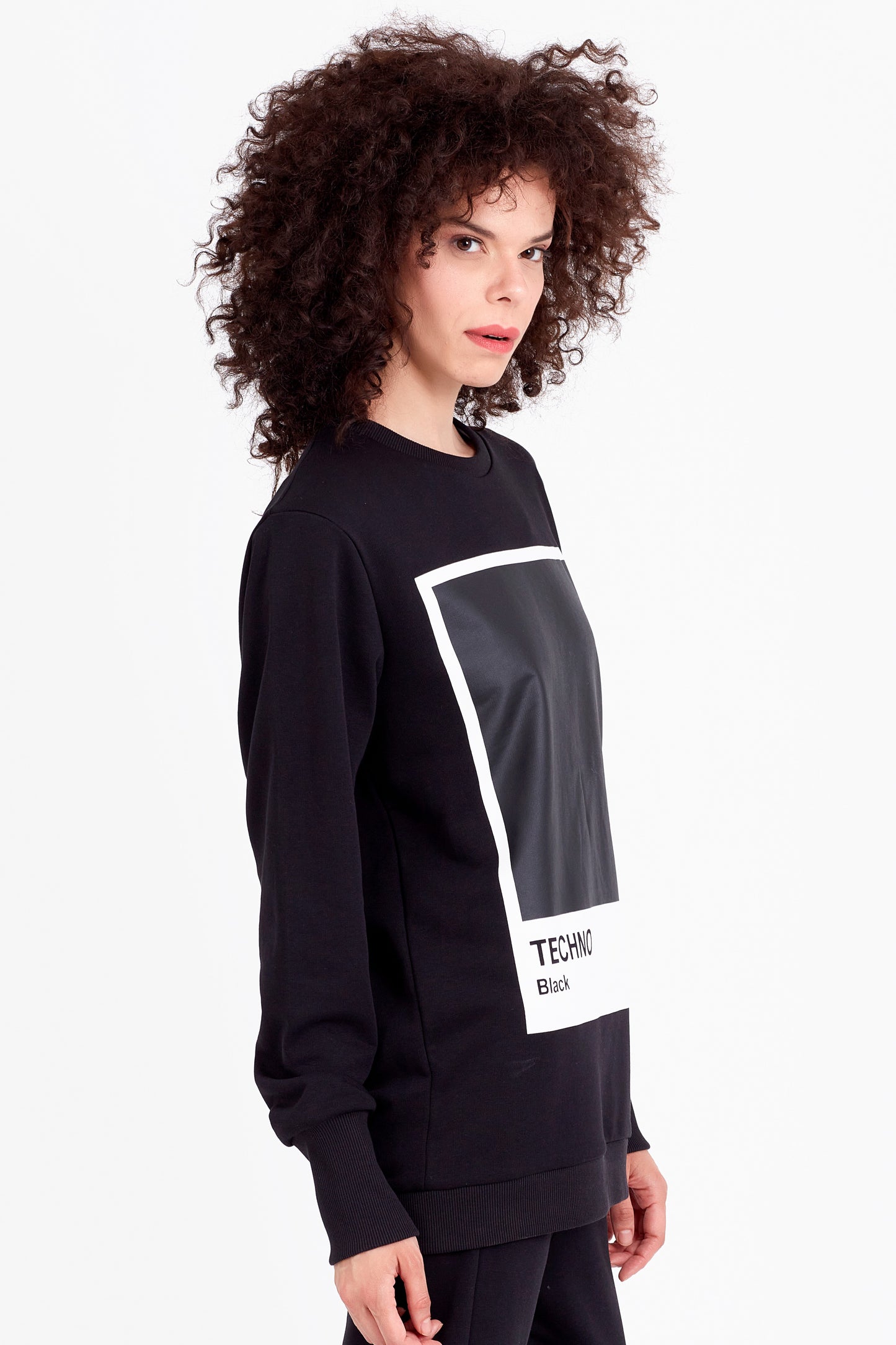 GARGLE | Kadın Siyah Regular Fit Techno Baskılı Bisiklet Yaka Sweatshirt (200-K-0028)